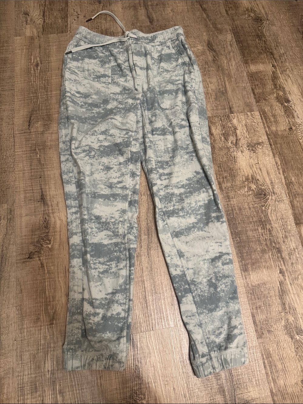 Athleta Gray and White Camouflage Joggers